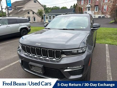 Used 2025 Jeep Grand Cherokee Limited AWD/4WD image 1