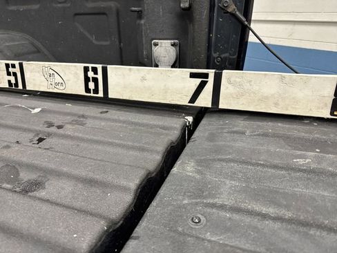 Used 2022 GMC Sierra 2500 Denali w/ Denali Ultimate Package image 16