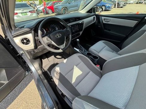 Used 2018 Toyota Corolla LE image 10