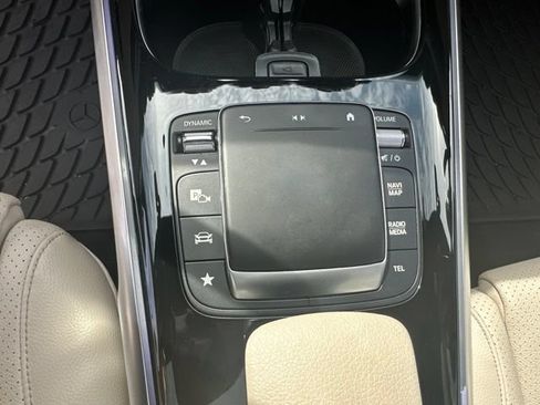 Certified 2021 Mercedes-Benz GLB 250 4MATIC image 16