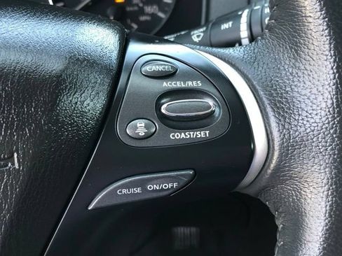 Used 2020 Nissan Pathfinder Platinum AWD/4WD image 18