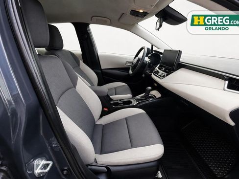Used 2025 Toyota Corolla LE FWD image 16