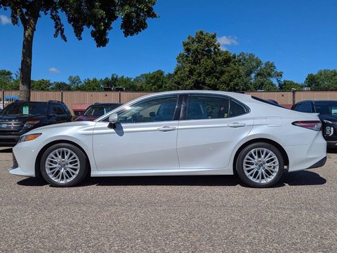 Used 2020 Toyota Camry XLE w/ Driver Assist Package FWD image 9