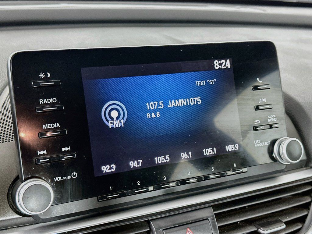 Used 2018 Honda Accord LX image 15