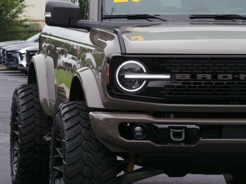 Used 2025 Ford Bronco Badlands AWD/4WD image 19