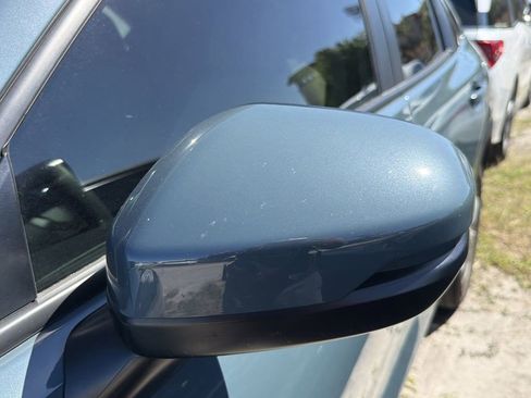 Used 2025 Honda HR-V LX image 5