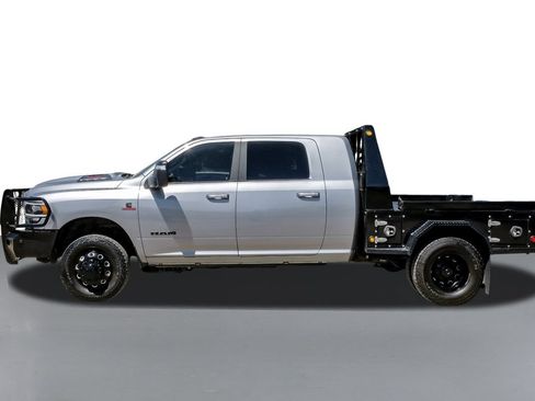Used 2024 RAM 3500 Laramie w/ Night Edition AWD/4WD image 9