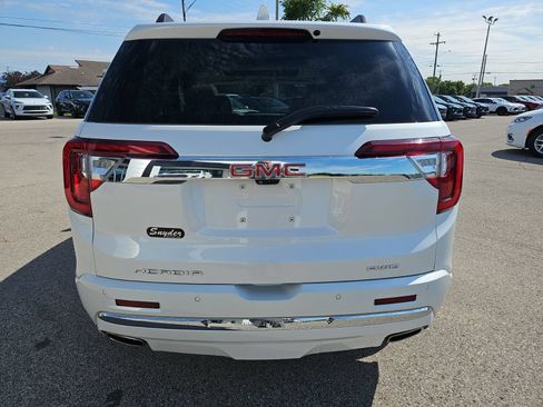 Used 2023 GMC Acadia Denali w/ Denali Ultimate Package AWD/4WD image 6
