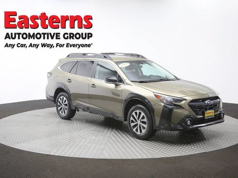 Used 2024 Subaru Outback Premium AWD/4WD image 43