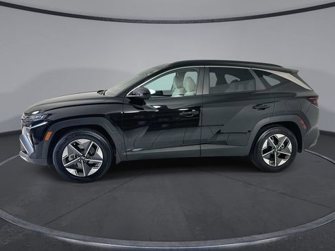 Certified 2025 Hyundai Tucson SEL FWD image 5