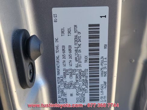 Used 2023 Toyota Tundra Limited AWD/4WD image 16