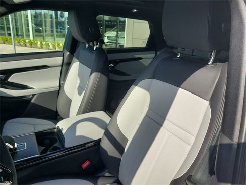 New 2026 Land Rover Range Rover Evoque Dynamic SE image 26