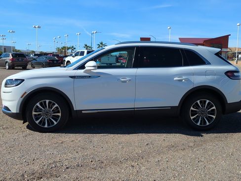 Used 2023 Lincoln Nautilus Reserve image 6