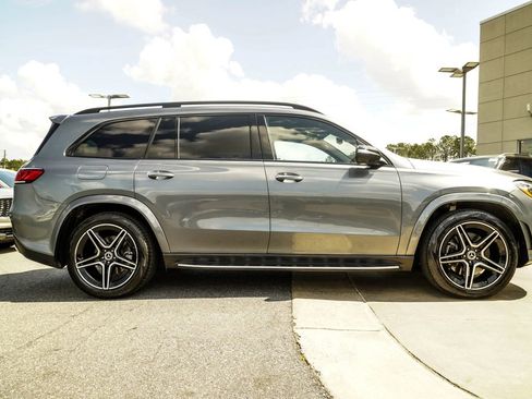 Used 2023 Mercedes-Benz GLS 580 4MATIC image 6
