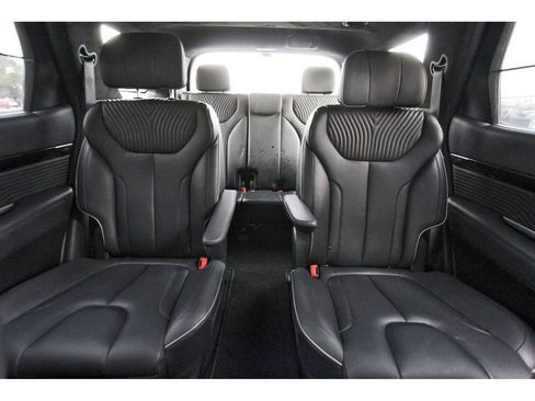 Used 2023 Hyundai Palisade Calligraphy image 14