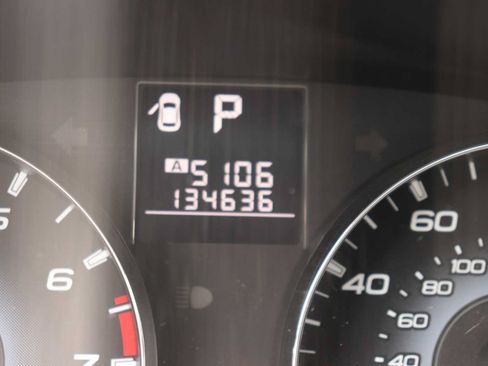 Used 2010 Subaru Legacy 2.5i AWD/4WD image 11