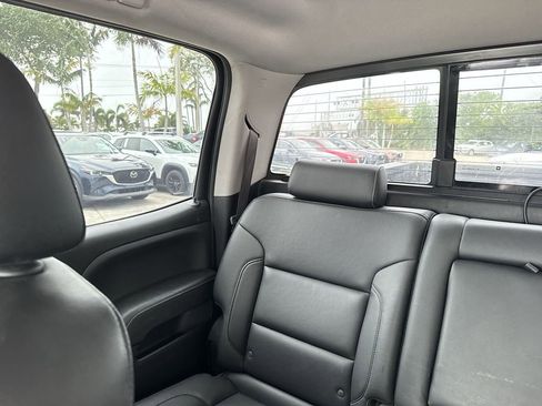 Used 2018 GMC Sierra 1500 SLT AWD/4WD image 17