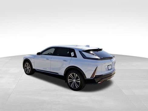 New 2026 Cadillac Lyriq Premium Luxury image 3