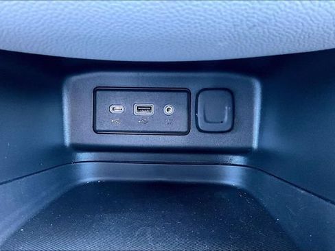 Used 2023 Chevrolet Equinox LT AWD/4WD image 23