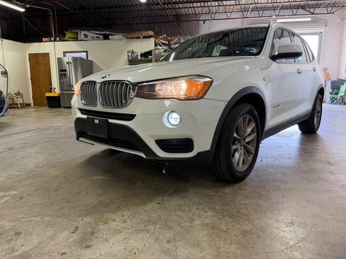 Used 2016 BMW X3 sDrive28i RWD image 1