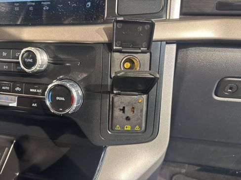 Used 2024 Ford F150 XLT w/ Mobile Office Package image 27