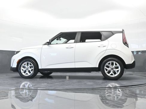 Used 2024 Kia Soul LX w/ Option Group 015 FWD image 53