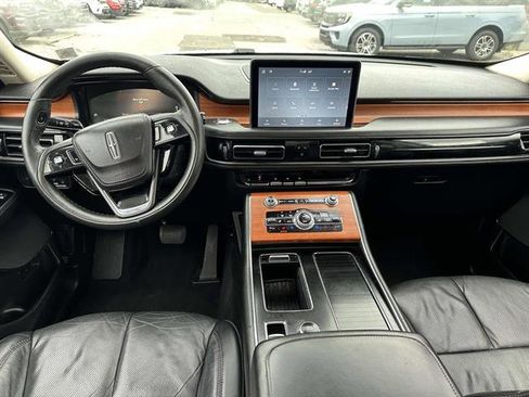 Used 2020 Lincoln Aviator Reserve w/ Equipment Group 201A image 13