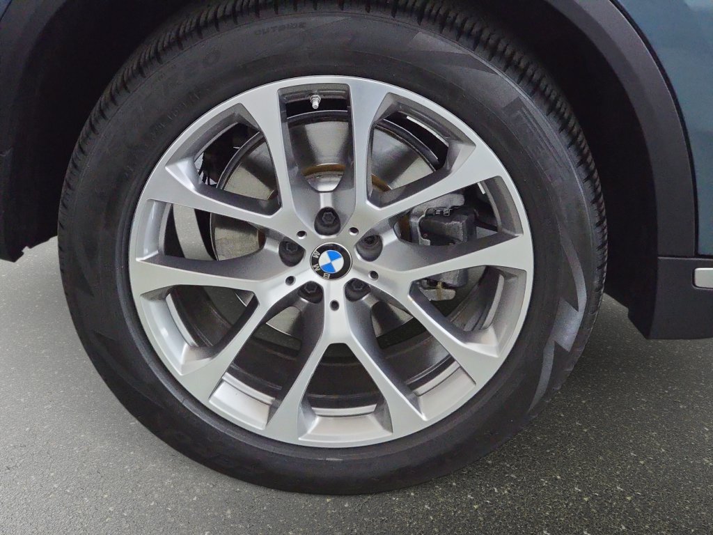 Used 2024 BMW X5 xDrive40i w/ Premium Package AWD/4WD image 34