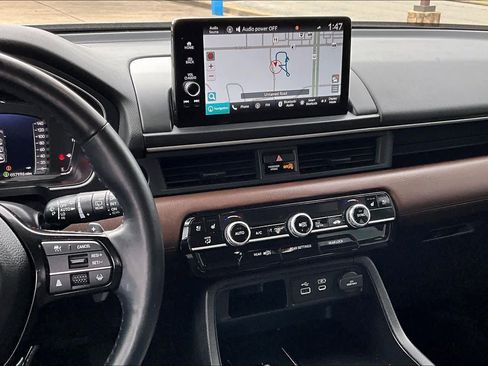 Used 2023 Honda Pilot Elite image 7