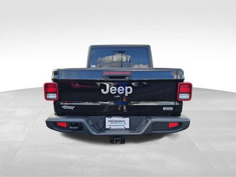 Used 2021 Jeep Gladiator Overland w/ Cold Weather Group AWD/4WD image 4