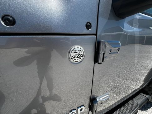 Used 2019 Jeep Wrangler Sport AWD/4WD image 24