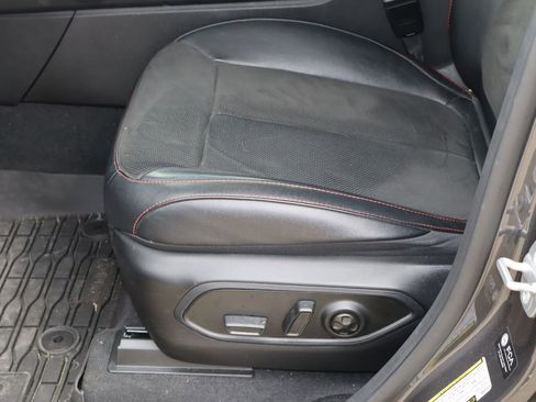 Used 2022 Jeep Grand Cherokee Trailhawk image 15