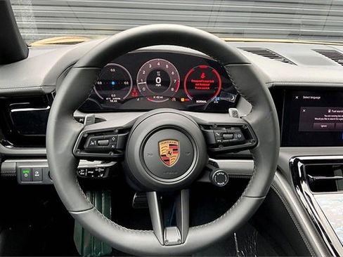 New 2025 Porsche Panamera 4 image 7