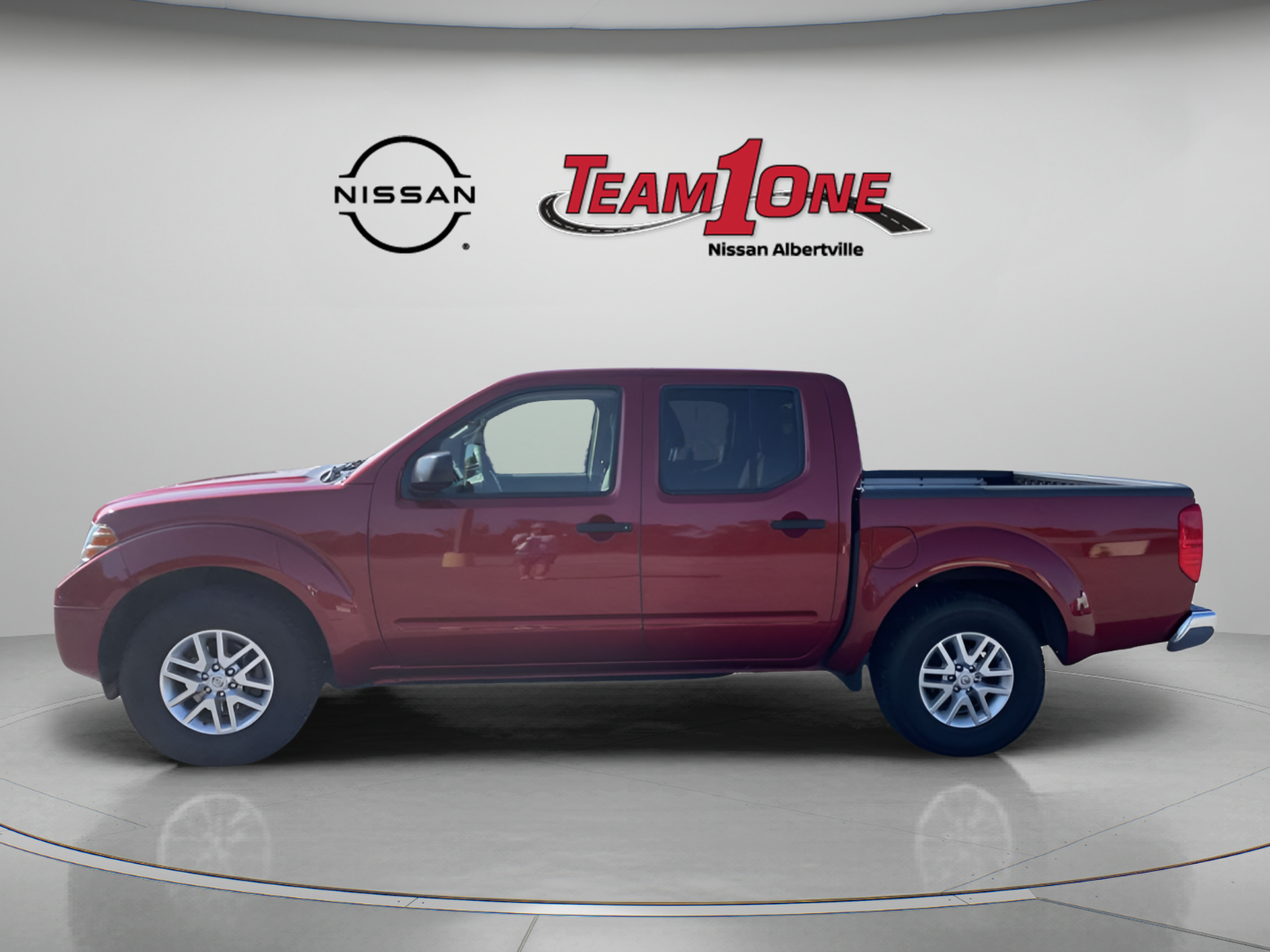 Used 2014 Nissan Frontier SV w/ SV Value Truck Package RWD image 5