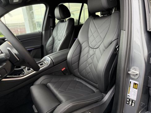 Used 2026 BMW X5 xDrive40i w/ M Sport Package image 11