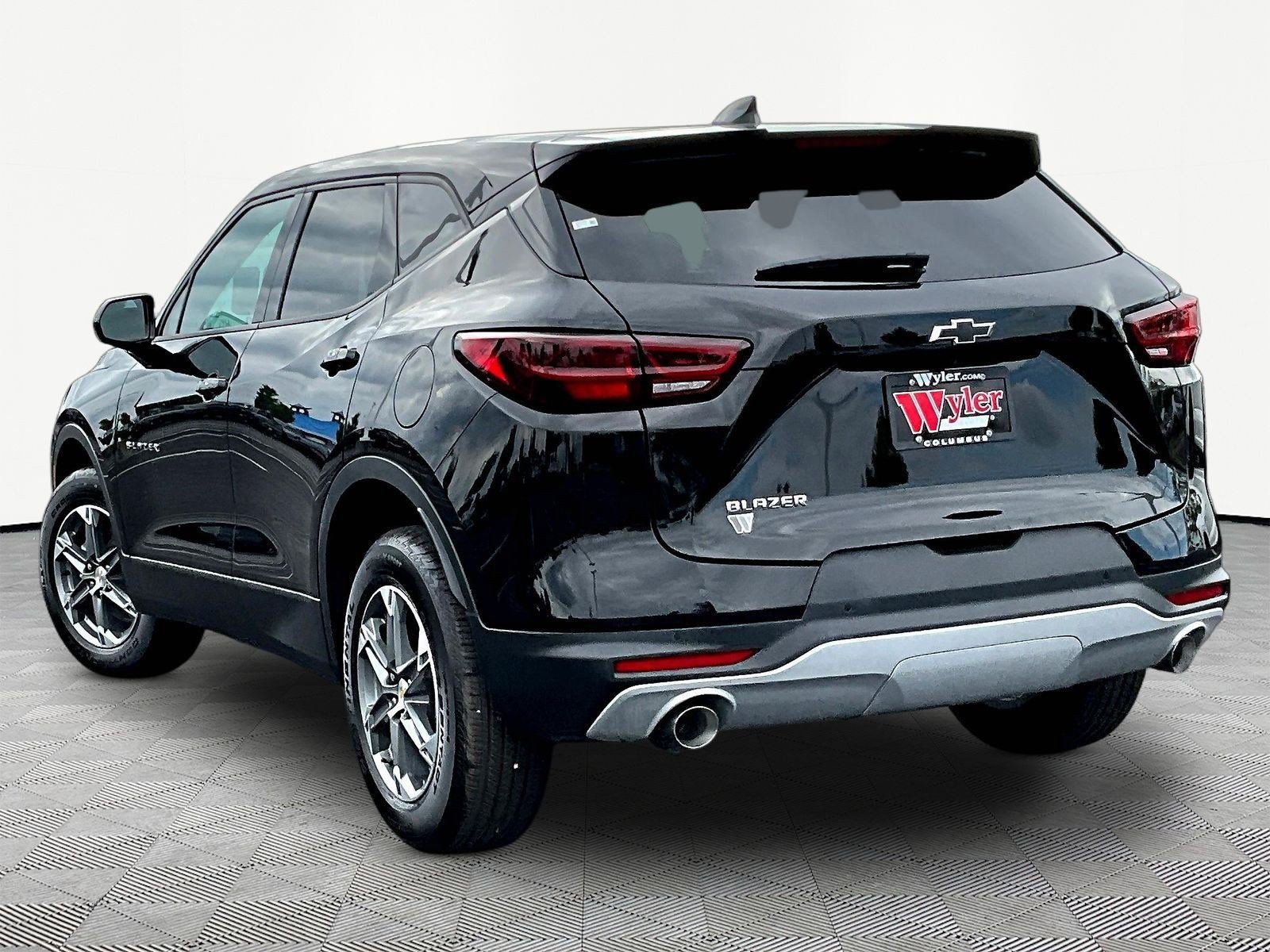 New 2026 Chevrolet Blazer LT FWD image 4