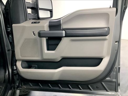 Used 2015 Ford F150 XLT AWD/4WD image 20