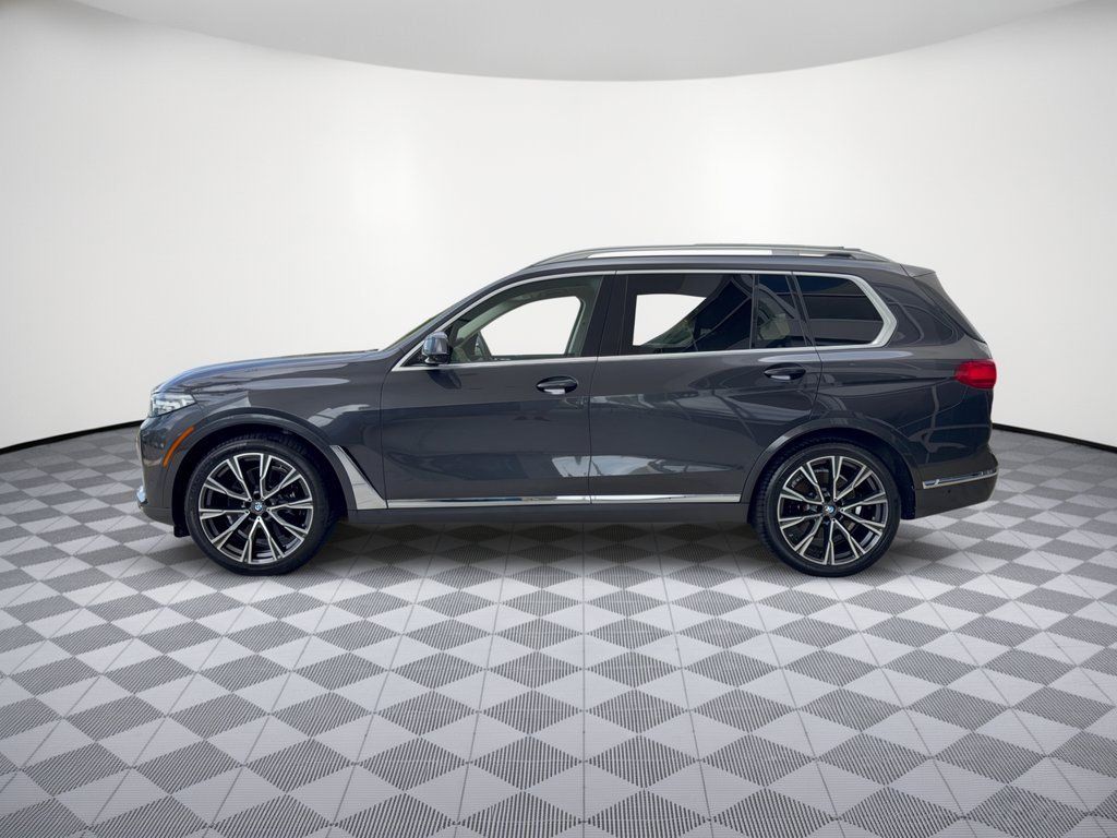 Used 2022 BMW X7 xDrive40i w/ Premium Package AWD/4WD image 2
