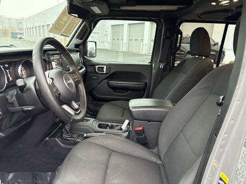 Certified 2020 Jeep Wrangler Unlimited Sport S w/ Sun And Sound Package image 17