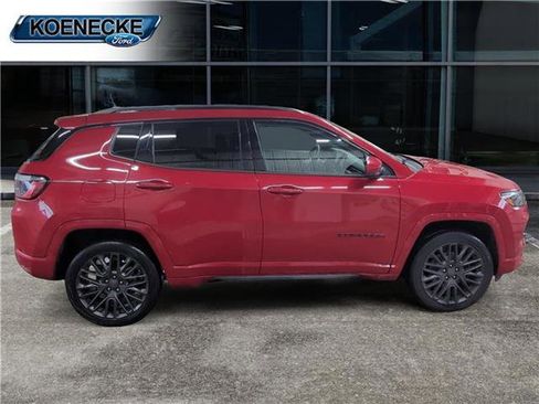 Used 2022 Jeep Compass Limited image 6