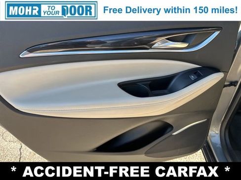 Used 2018 Buick Enclave Essence image 31