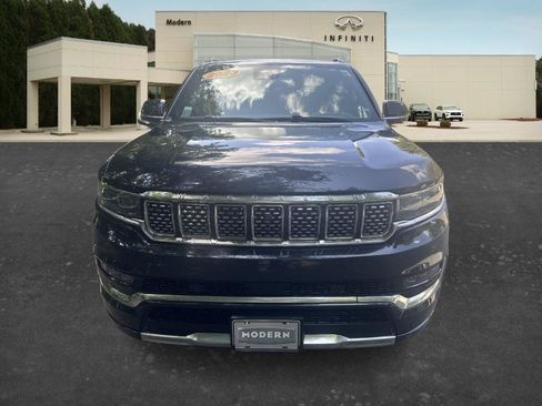 Used 2023 Jeep Grand Wagoneer L Series II AWD/4WD image 2