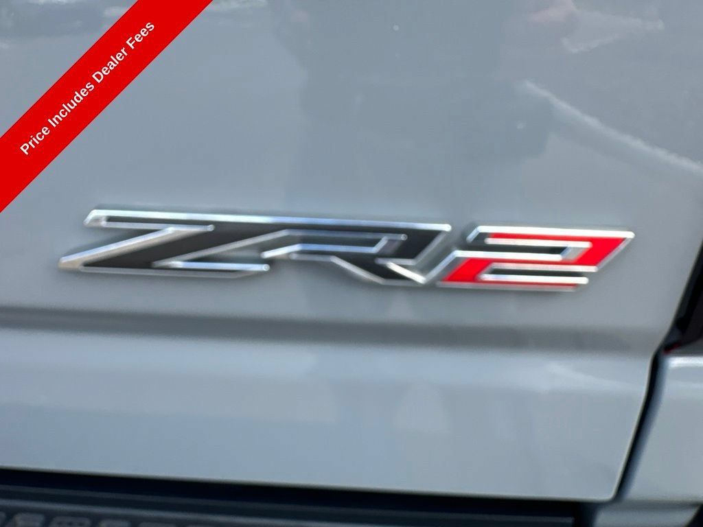 Used 2025 Chevrolet Silverado 2500 ZR2 w/ Technology Package AWD/4WD image 8