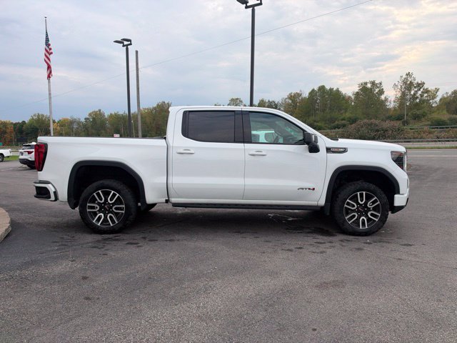Used 2024 GMC Sierra 1500 AT4 w/ Technology Package AWD/4WD image 6