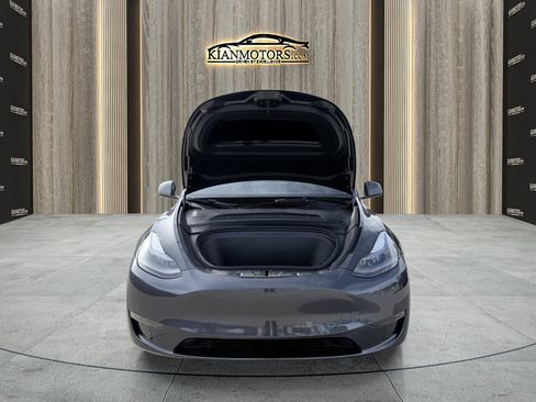 Used 2024 Tesla Model Y Long Range image 23