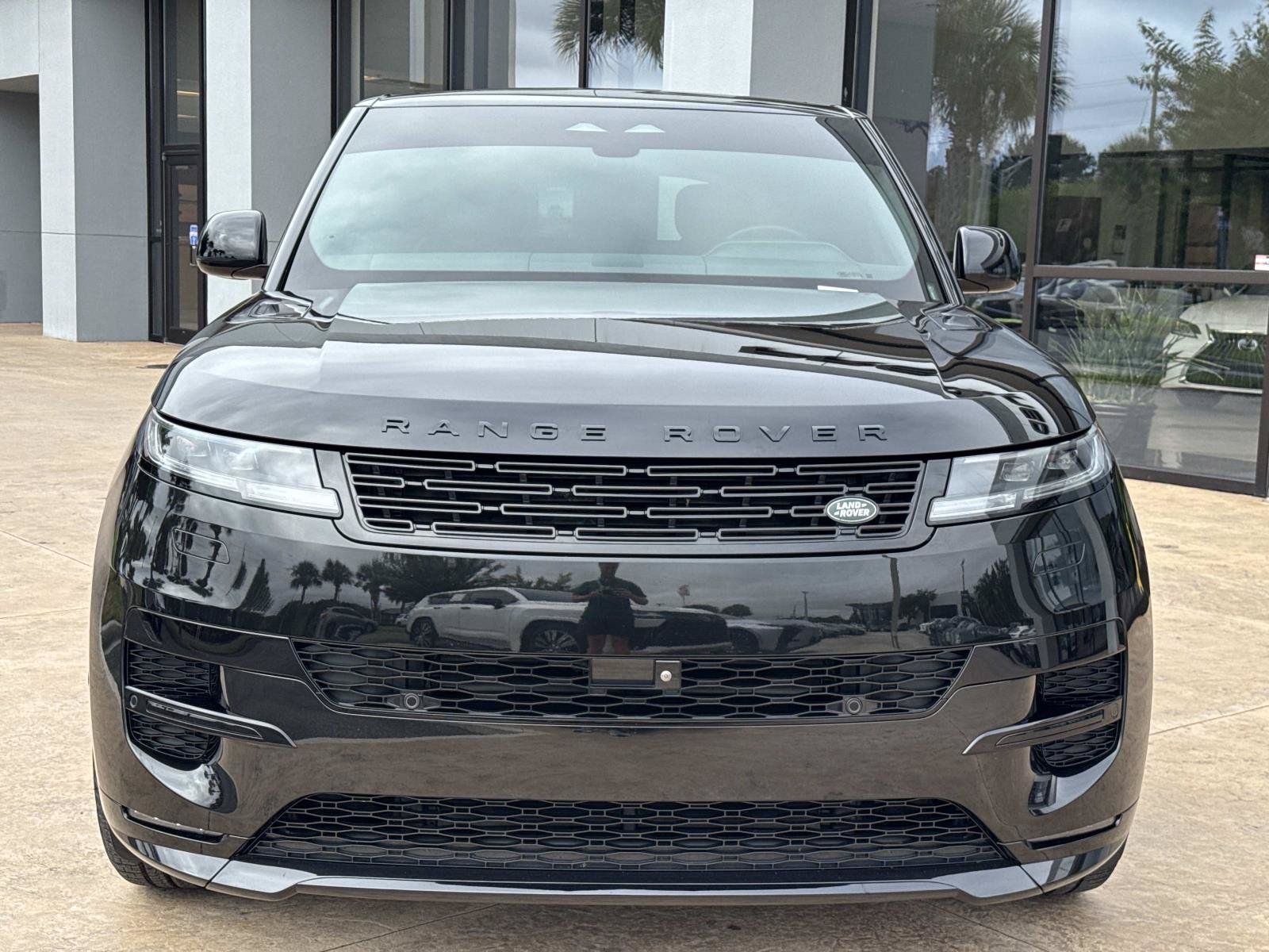 Used 2024 Land Rover Range Rover Sport Dynamic SE AWD/4WD image 8