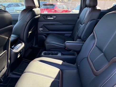 New 2026 Nissan Armada SL w/ Captain's Chari Seat Package AWD/4WD image 22