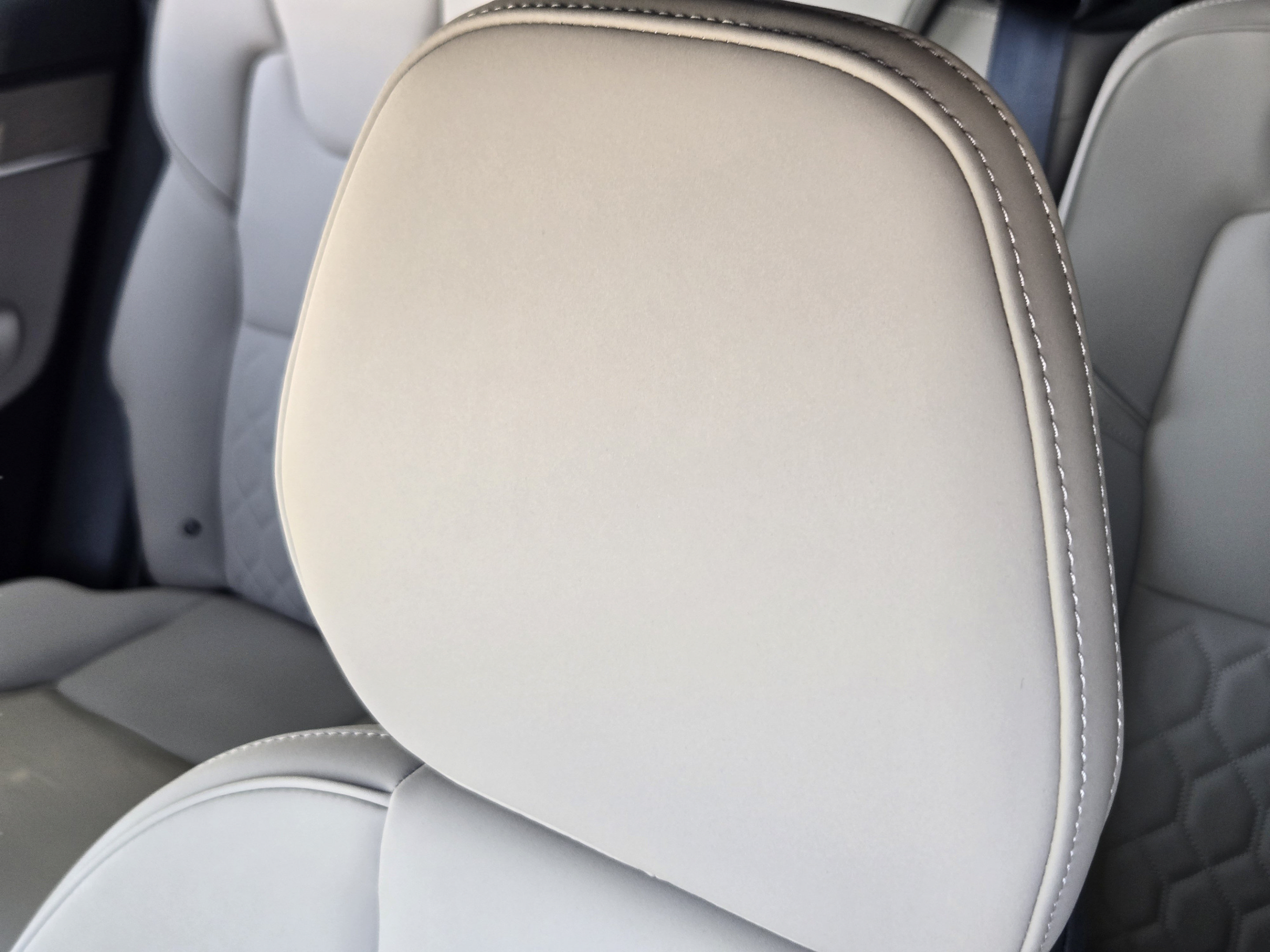 Used 2026 Volvo XC90 B6 Plus w/ Protection Package Premier AWD/4WD image 13