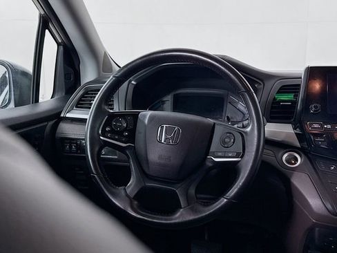 Used 2018 Honda Odyssey EX-L image 11