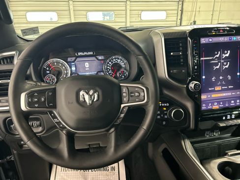 Used 2025 RAM 1500 Big Horn AWD/4WD image 8